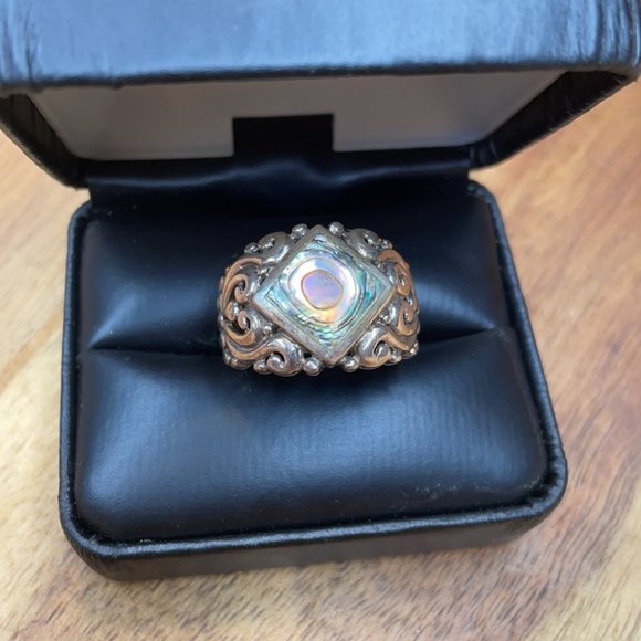 Pearl & Sterling Silver Unique handcrafted Thai Mother of Pearl Ring - Picture 2 of 10